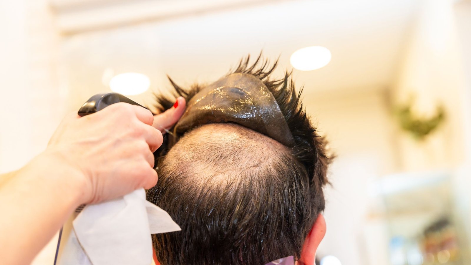 Conheça a melhor barbearia de Prótese Capilar em Ribeirão Preto. Atendimento personalizado e qualidade garantida.